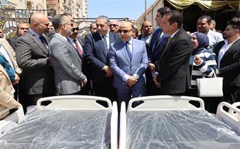 محافظ كفر الشيخ يشهد تسليم أجهزة طبية بالمستشفى العام 