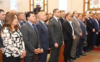 محافظ القاهرة يشهد احتفال عيد القيامة بالكنيسة الإنجيلية بمصر الجديدة 