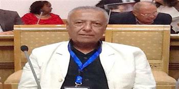 الكاتب والناقد شوقي بدر يوسف «الإسكندرية معمل لتفريخ الأدباء..والنقد الأدبي في أزمة»