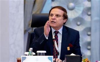 الأمين العام لرابطة الجامعات الإسلامية يهنئ قداسة البابا تواضروس بعيد القيامة المجيد