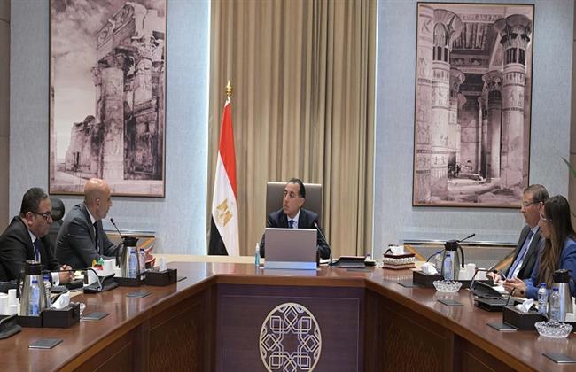 مدبولي يناقش مقترحا بشأن إشراك القطاع الخاص في إدارة وتشغيل المدارس الفنية الزراعية