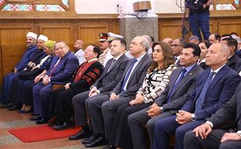وزير الطيران المدني: مظاهر الأخوة والوحدة الوطنية تتجلى خلال الأعياد والمناسبات الدينية