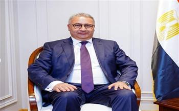 سفير مصر ببكين يؤكد رغبة الجانب المصري في جذب المزيد من الاستثمارات الصينية