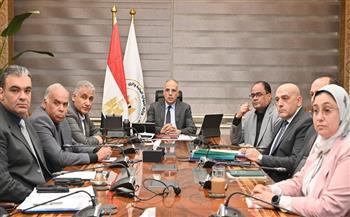 وزير الري يتابع حالة المنظومة المائية بالمنيا فى ضوء الاستعداد لفترة أقصى الاحتياجات المائية