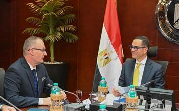 وزير الاستثمار يبحث مع سفير  التشيك فرص التعاون الاقتصادي والاستثماري المشترك