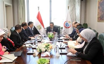 وزير الصحة يبحث مع رئيس الهيئة المصرية للشراء الموحد مستجدات إنشاء مراكز تدريب لتصنيع اللقاحات بأفريقيا