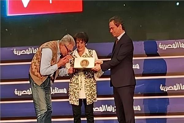 تكريم سميرة أحمد بـ وسام ماسبيرو للإبداع  