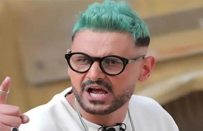 رامز جلال يحتفل بعيد ميلاده ببدلة فضاء!