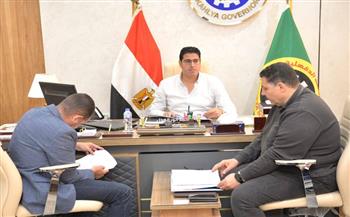 نائب محافظ الدقهلية يبحث طلبات التصرف العقاري لمستثمري المنطقة الصناعية بجمصة