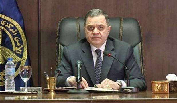وزير الداخلية يهنئ وزير الدفاع ورئيس الأركان بذكرى تحرير سيناء