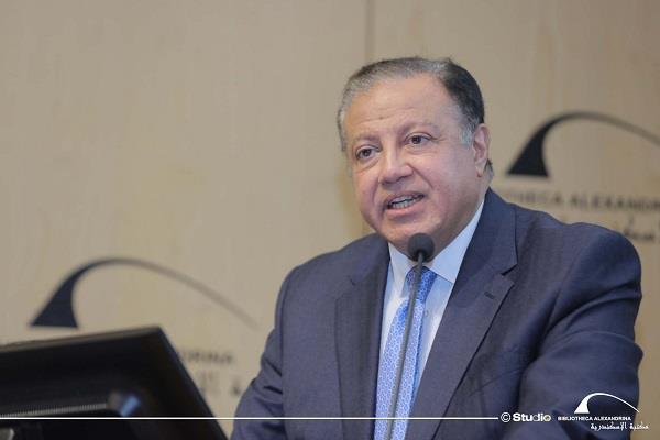 هشام عزمي: لا بد من اتخاذ المجتمع الأكاديمي إجراءات حاسمة لمنع سوء استخدام الذكاء الاصطناعي
