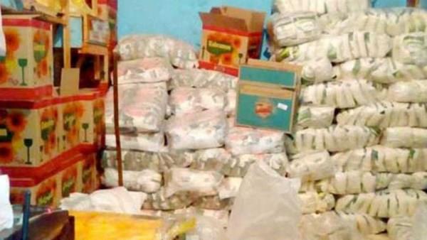 "تموين الشرقية": ضبط 16 طن مواد غذائية مجهولة المصدر قبل ترويجها  