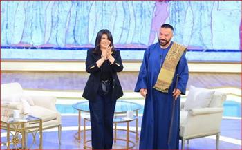 اليوم.. محمد خميس في ضيافة منى الشاذلي