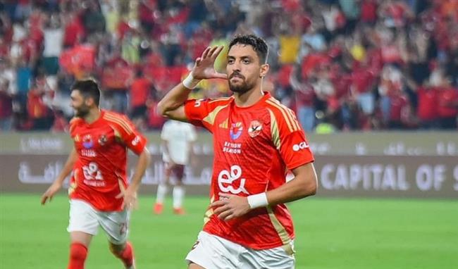 طاهر محمد طاهر يتقدم للأهلي بهدف في صن داونز