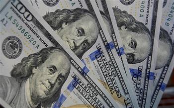استطلاع: اتفاق المستثمرين على ضعف قيمة الدولار وتزايد مخاطر الركود التضخمي بأمريكا