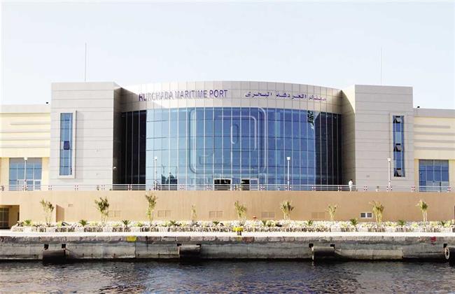 استئناف العمل بميناء الغردقة البحري وانتظام الحركة الملاحية بموانئ البحر الأحمر