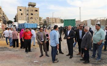 محافظ القاهرة: رفع كافة المخلفات الناتجة عن إزالة سوق الزلزال العشوائي بالمقطم