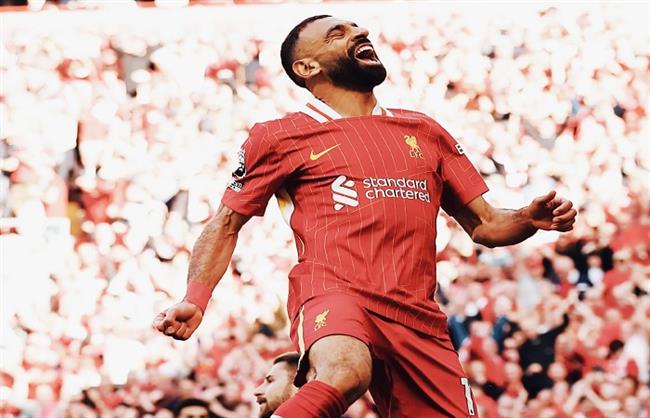 ليفربول يكتسح توتنهام بخماسية ويتوج بلقب الدوري الإنجليزي