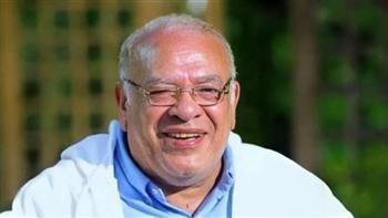 صلاح عبد الله يهنئ محمد صلاح بجائزة أفضل لاعب في مباراة الريدز مع توتنهام 