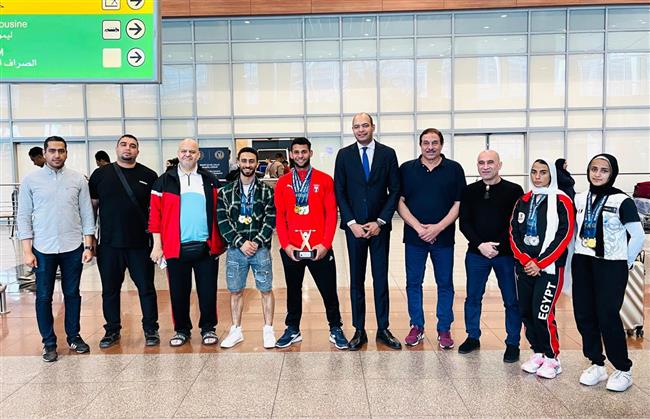 وزير الرياضة يهنئ منتخب رفع الأثقال بعد إنجازهم في البطولة الإفريقية