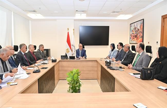 وزير الري يؤكد أهمية التعاون والتنسيق بين أجهزة الدولة المختصة ونواب مجلسي النواب والشيوخ