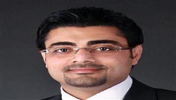 بعد 100 يوم من إدارة ترامب.. خبير اقتصادي: انخفاض الدولار وأسواق المال الأمريكية يشيران إلى أزمة ثقة| خاص