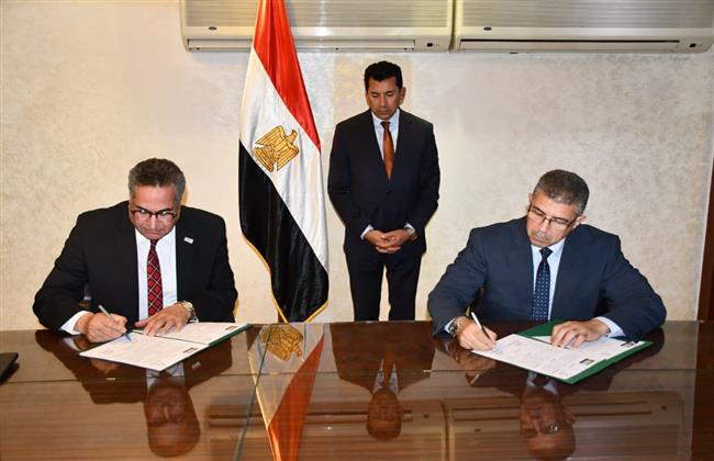 وزير الشباب يشهد توقيع بروتوكول تعاون مع جامعة حورس