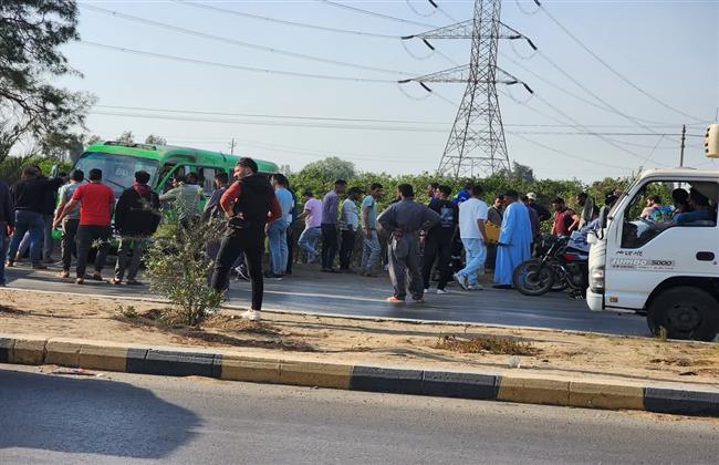 إصابة 7 أشخاص إثر انقلاب ميكروباص نتيجة اختلال عجلة القيادة فى قويسنا