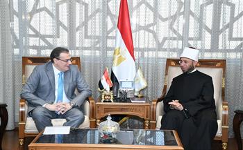 وزيرُ الأوقاف يستقبل رئيس الجهاز المركزي للتنظيم والإدارة بالعاصمة الإداريةِ الجديدة