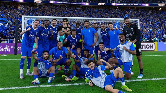 الهلال السعودي يتفوق على أهلي جدة في القيمة التسويقية قبل لقاء اليوم  