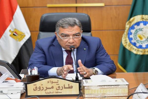 محافظ الدقهلية يعقد اجتماعًا موسعًا مع شركة بتروجاس لبحث استغلال محطة تعبئة غاز طلخا لصالح المواطنين