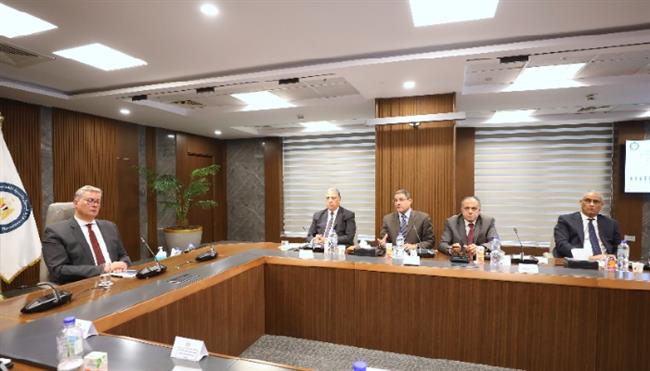 بمناسبة عيد العمال.. وزير البترول يُشيد بالإنجازات ويكشف ملامح المرحلة المقبلة