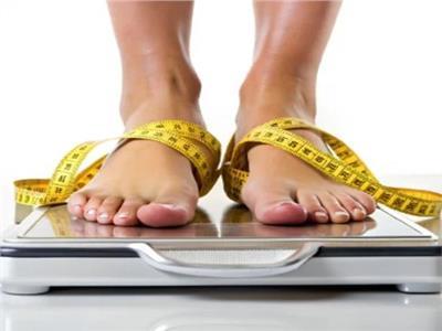 هكذا تؤثر عاداتك اليومية على وزنك