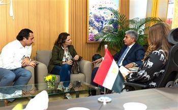 وزير السياحة والآثار يلتقي بنظيرته اللبنانية لبحث سبل تعزيز التعاون بين البلدين