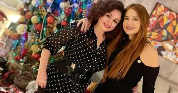 إلهام شاهين تشارك الجمهور رحلتها إلى لبنان