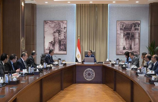 رئيس الوزراء يتابع موقف المخزون من السلع الاستراتيجية
