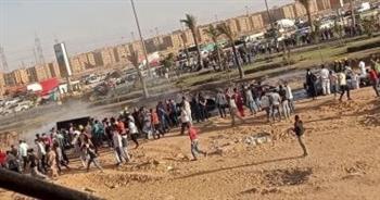 الدفع بـ10 سيارات إطفاء لإخماد حريق ماسورة الغاز في طريق الواحات