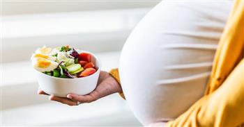 للحامل..ابتعدي عن تناول الأطعمة الجاهزة