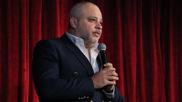  الفنون الشعبية تُهدى الرئيس السيسى أغنيتين فى عيد تحرير سيناء ..  «شايل مصر فى قلبك.. وسلام سلاح»