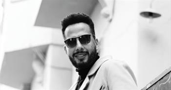 عصام السقا يشارك جمهوره بصور من " المشروع اكس"