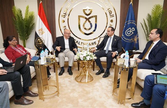 رئيس الرعاية الصحية يلتقي ممثل منظمة الصحة العالمية في مصر لبحث تعزيز التعاون