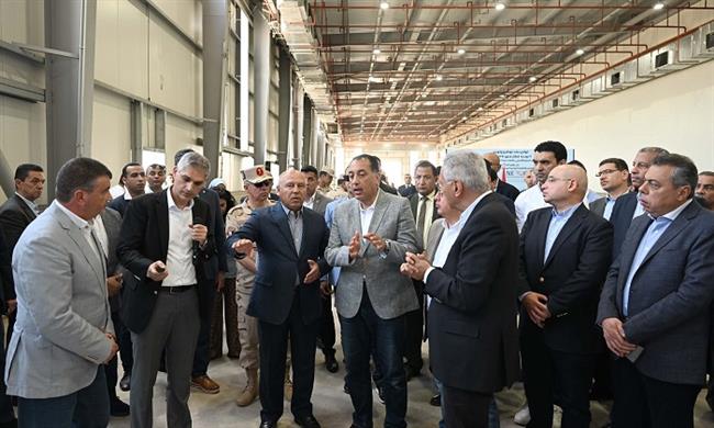 رئيس الوزراء يشهد عرضًا بشأن المرحلة الأولى من المخطط الشامل لتطوير ميناء غرب بورسعيد
