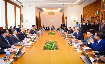 وزير الخارجية يترأس حوار اللجنة العليا الدائمة لحقوق الإنسان مع ممثلي منظمات المجتمع المدني
