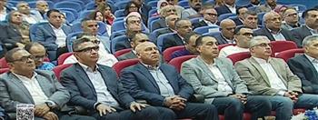 «مدبولي» يشاهد عرضًا للمشروعات المنفذة بالمنطقة الاقتصادية لقناة السويس| بث مباشر