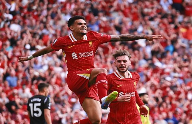 لويس دياز يضيف الهدف الثاني لفريق ليفربول في مرمى أرسنال بالدوري الإنجليزي