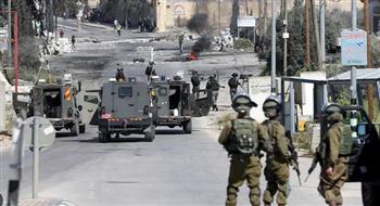 قوات الاحتلال الإسرائيلي تعتقل 14 فلسطينيا في عدة مناطق بالضفة الغربية