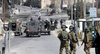 قوات الاحتلال الإسرائيلي تعتقل 14 فلسطينيا في عدة مناطق بالضفة الغربية