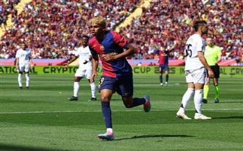 الكلاسيكو الإسباني.. برشلونة يكتسح ريال مدريد برباعية ويلامس لقب الدوري