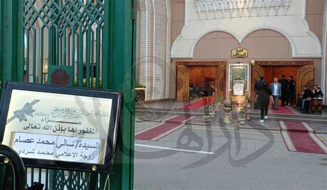 بدء عزاء زوجة الإعلامي محمد شردي من مسجد الشرطة
