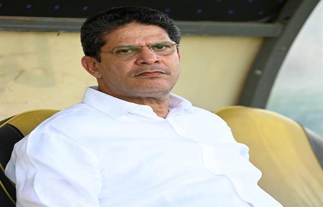 أيمن الرمادىي يجتمع بلاعبي الزمالك استعدادًا لمواجهة بيراميدز بالدوري  